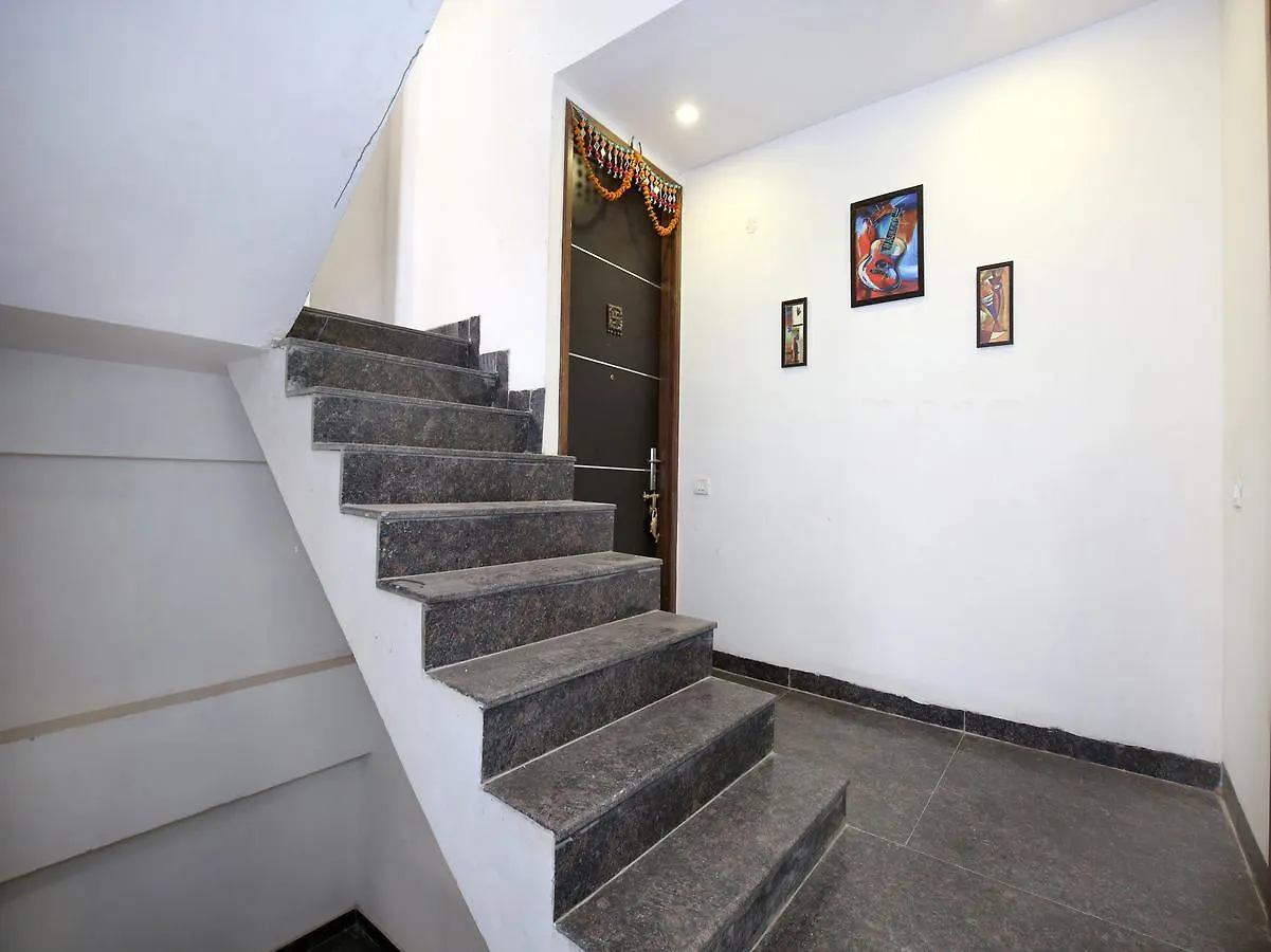 Oyo 9894 Home Valley View 2Bhk Bharari Šimla Apartmán